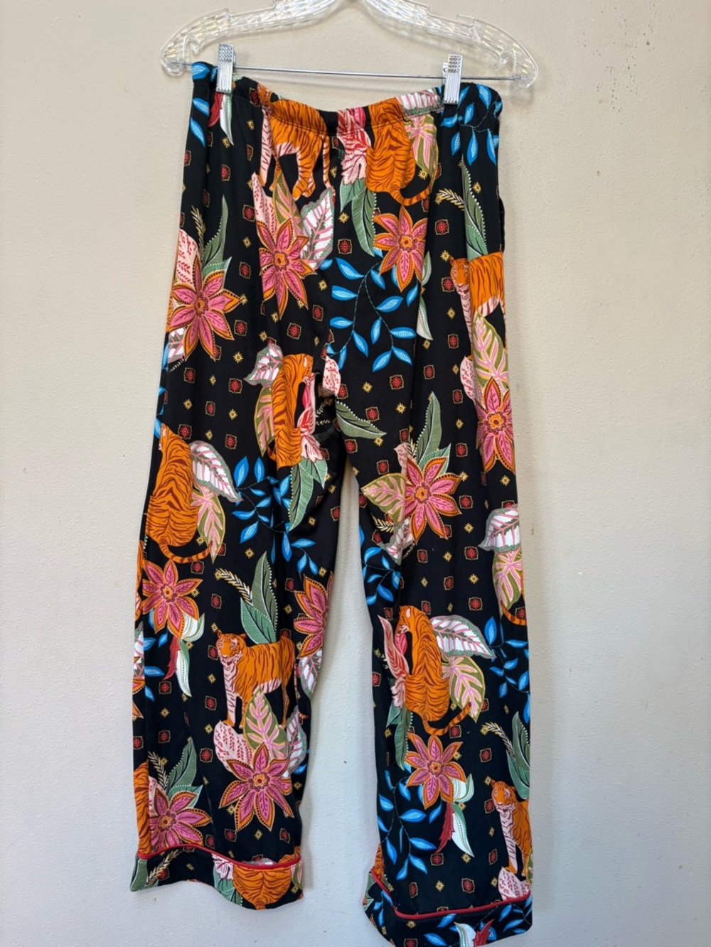 Tiger Print Pajama Set Matching Lounge Set Floral Animal Print Size L/G - Picture 9 of 10